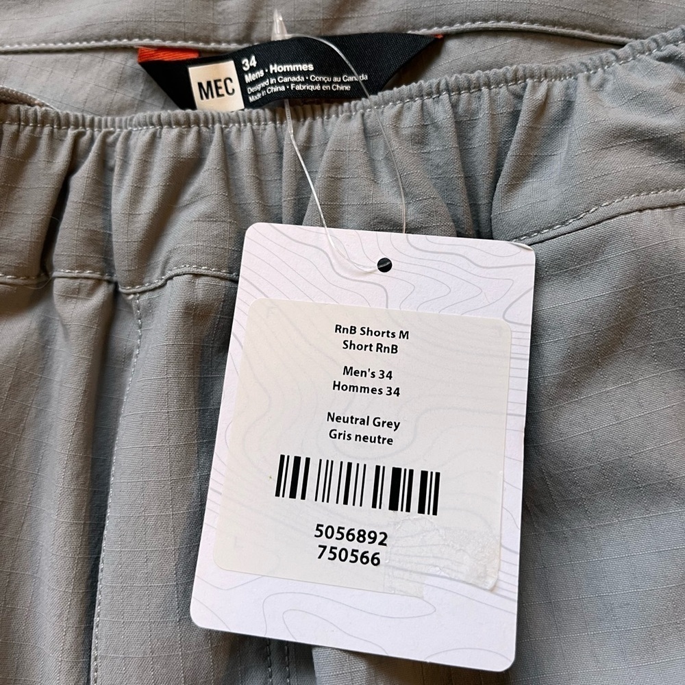 NWT Mens MEC RnB Outdoor Shorts Size 34 Brand New